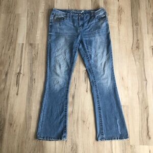 Seven7 Classic Blue Flare Jeans Faded Stretchy 90s Y2K Distressed